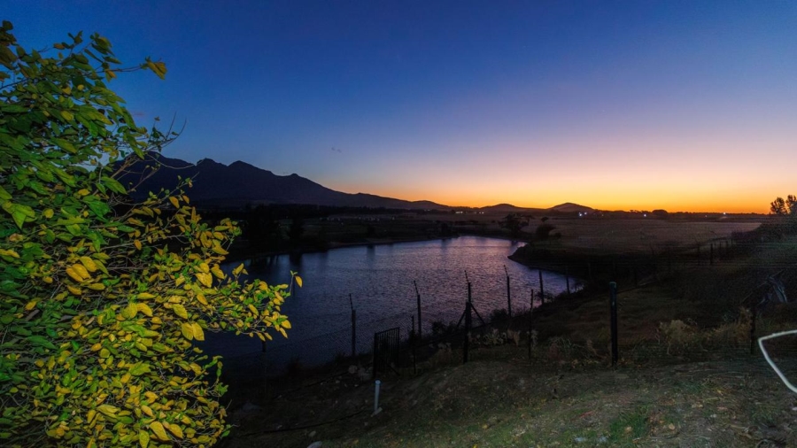 5 Bedroom Property for Sale in Winelands Western Cape